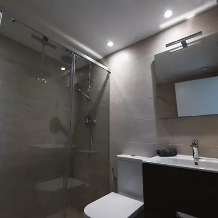 Lovely With Uninterrupted Sea View *