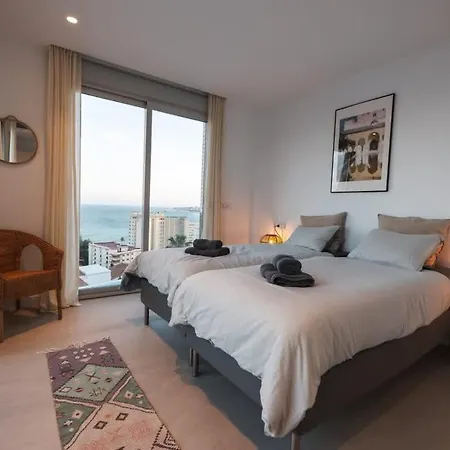 Lovely With Uninterrupted Sea View *