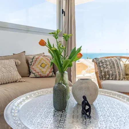 Villa Lovely With Uninterrupted Sea View Fuengirola