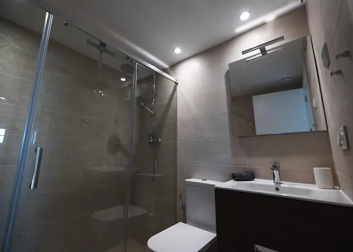 Lovely With Uninterrupted Sea View *