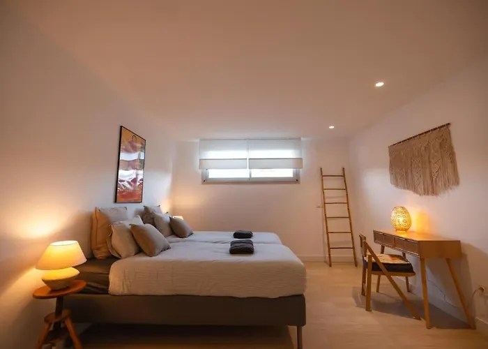 Lovely With Uninterrupted Sea View Villa