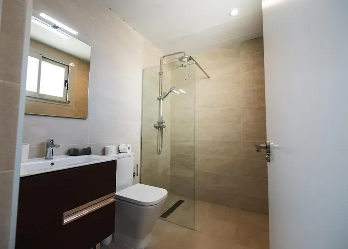 Lovely With Uninterrupted Sea View Villa Fuengirola