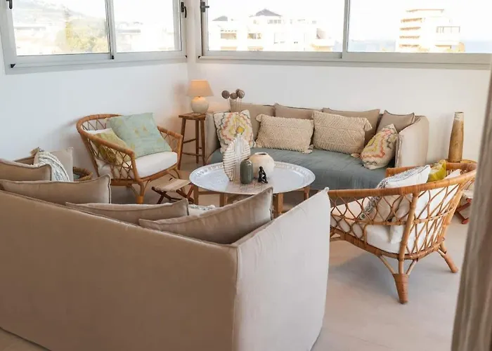 Villa Lovely With Uninterrupted Sea View