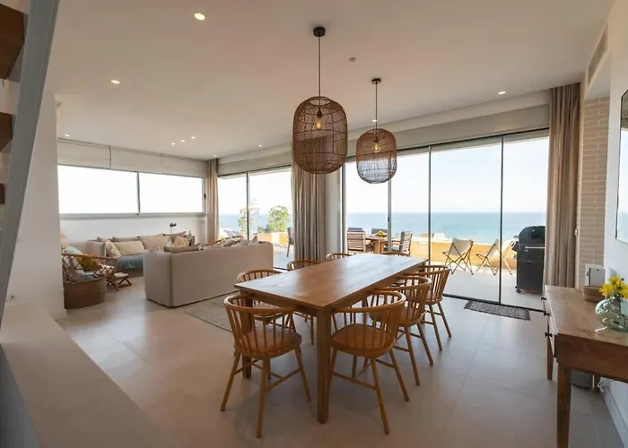 Lovely With Uninterrupted Sea View Villa Fuengirola